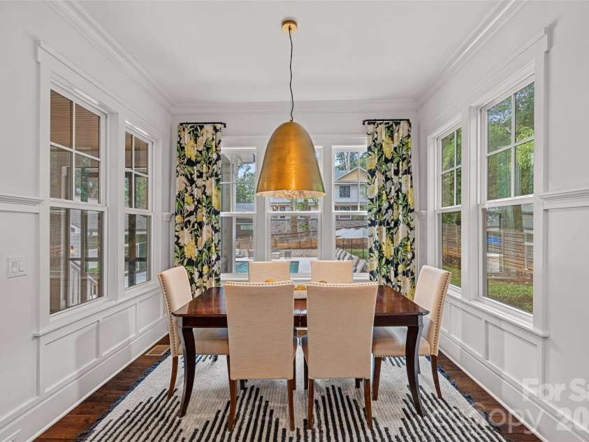 4316 Tangle Drive, Charlotte, NC 28211.  MLS# CAR4372166, YatesRealty ID 21058. Breakfast Area