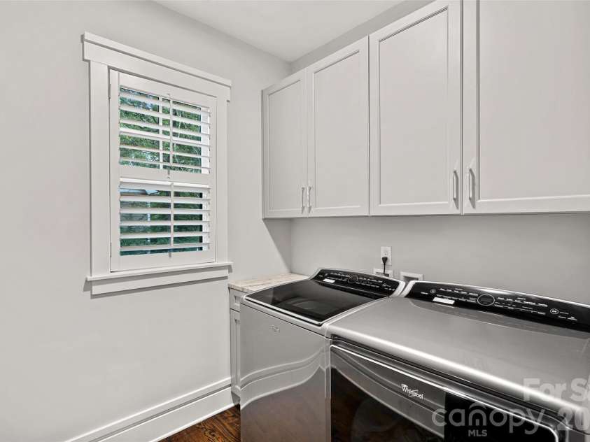 4316 Tangle Drive, Charlotte, NC 28211.  MLS# CAR4372166, YatesRealty ID 21058. Laundry