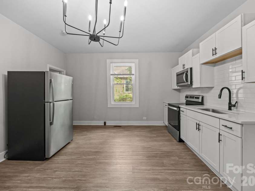 318 Liberty Street, Gastonia, NC 28052.  MLS# CAR4310640, YatesRealty ID 21059. 
