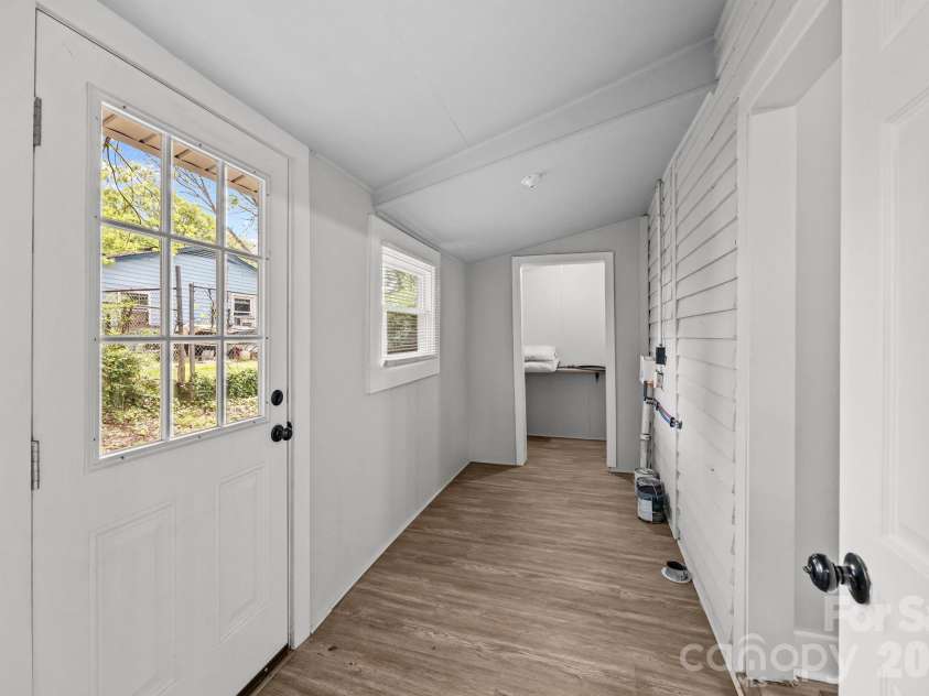 318 Liberty Street, Gastonia, NC 28052.  MLS# CAR4310640, YatesRealty ID 21059. 