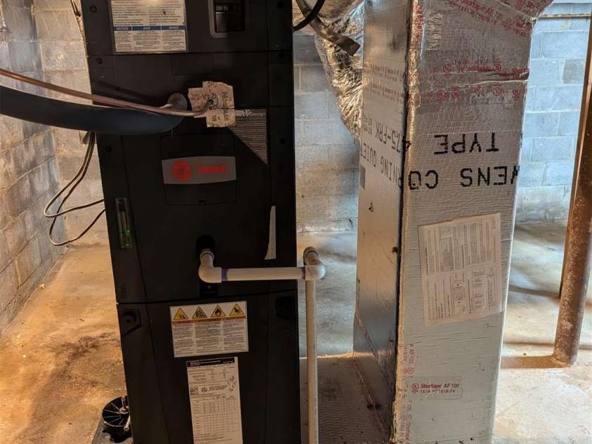 212 Old Dale Road, Spruce Pine, NC 28777.  MLS# CAR4335802, YatesRealty ID 2106. 