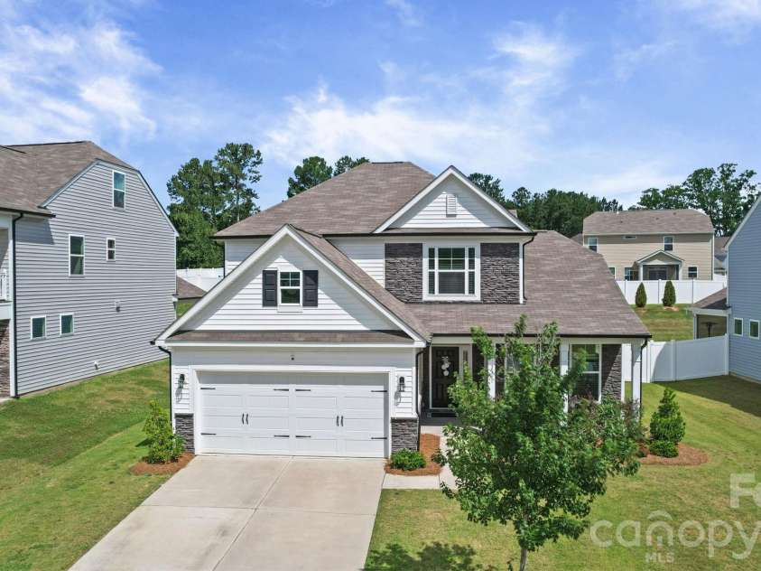 2361 Windley Drive, Gastonia, NC 28054.  MLS# CAR4397926, YatesRealty ID 21060. 