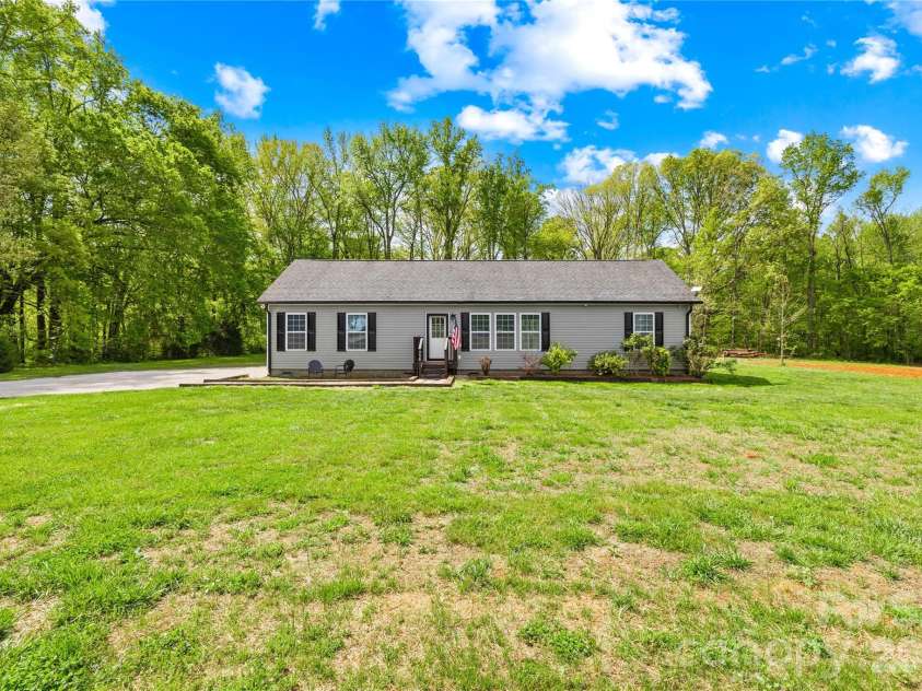 350 Little Creek Drive, Salisbury, NC 28147.  MLS# CAR4365928, YatesRealty ID 21061. 