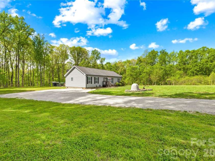 350 Little Creek Drive, Salisbury, NC 28147.  MLS# CAR4365928, YatesRealty ID 21061. 