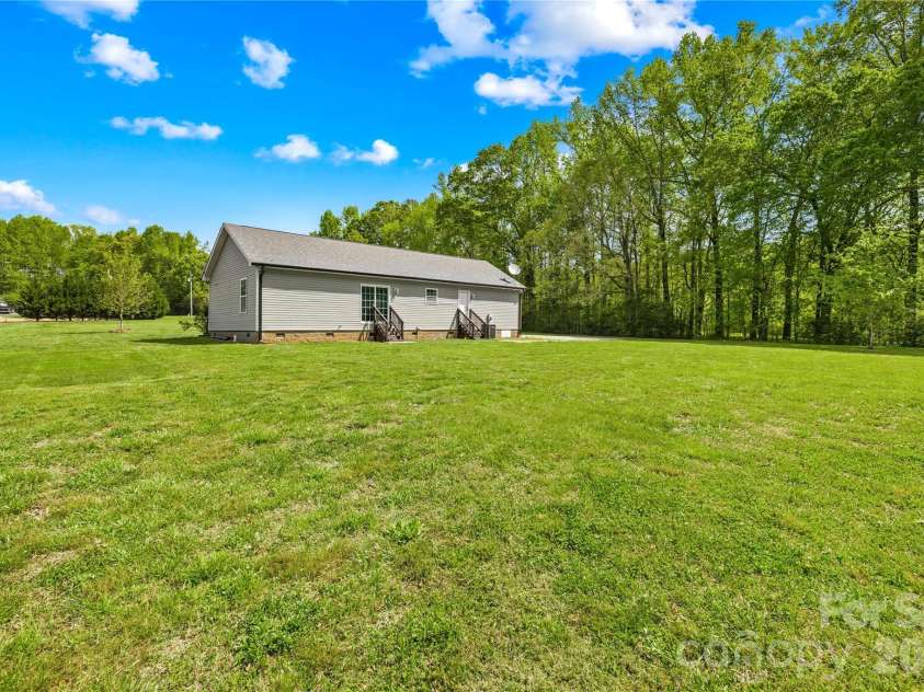 350 Little Creek Drive, Salisbury, NC 28147.  MLS# CAR4365928, YatesRealty ID 21061. 