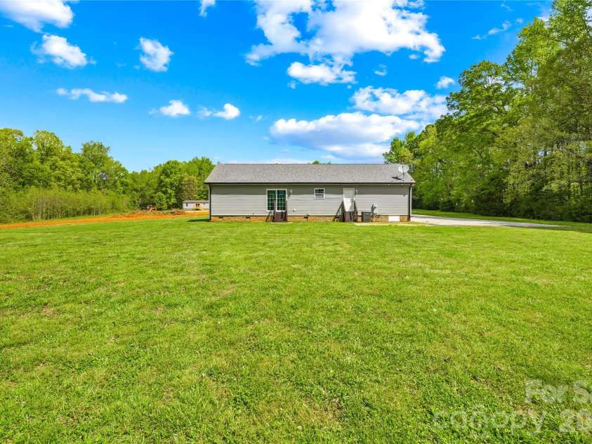 350 Little Creek Drive, Salisbury, NC 28147.  MLS# CAR4365928, YatesRealty ID 21061. 