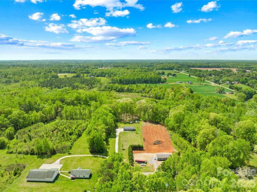 350 Little Creek Drive, Salisbury, NC 28147.  MLS# CAR4365928, YatesRealty ID 21061. 