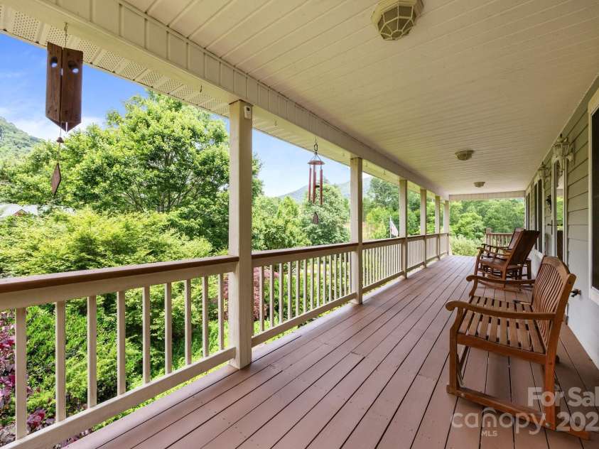 87 Silent Forest Drive, Canton, NC 28716.  MLS# CAR4272042, YatesRealty ID 21062. 