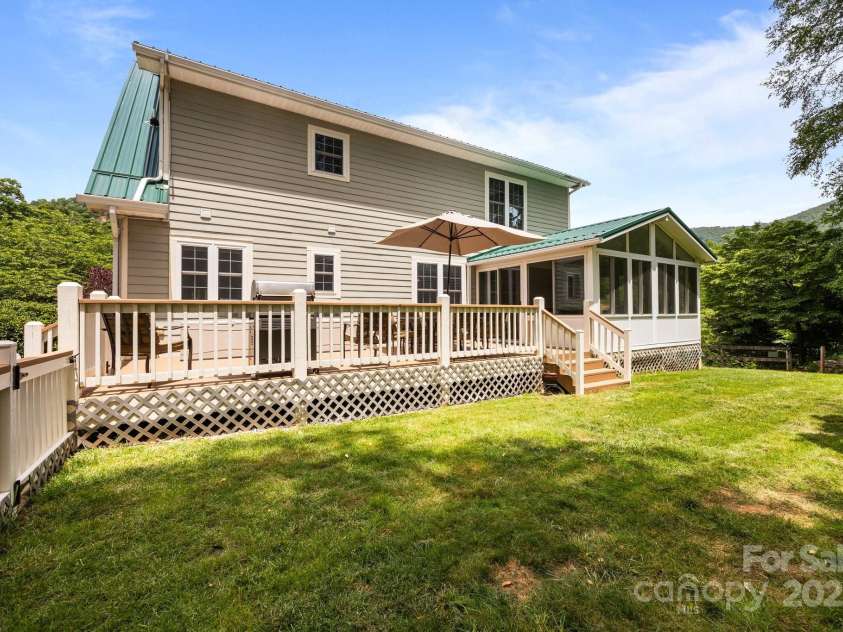87 Silent Forest Drive, Canton, NC 28716.  MLS# CAR4272042, YatesRealty ID 21062. 