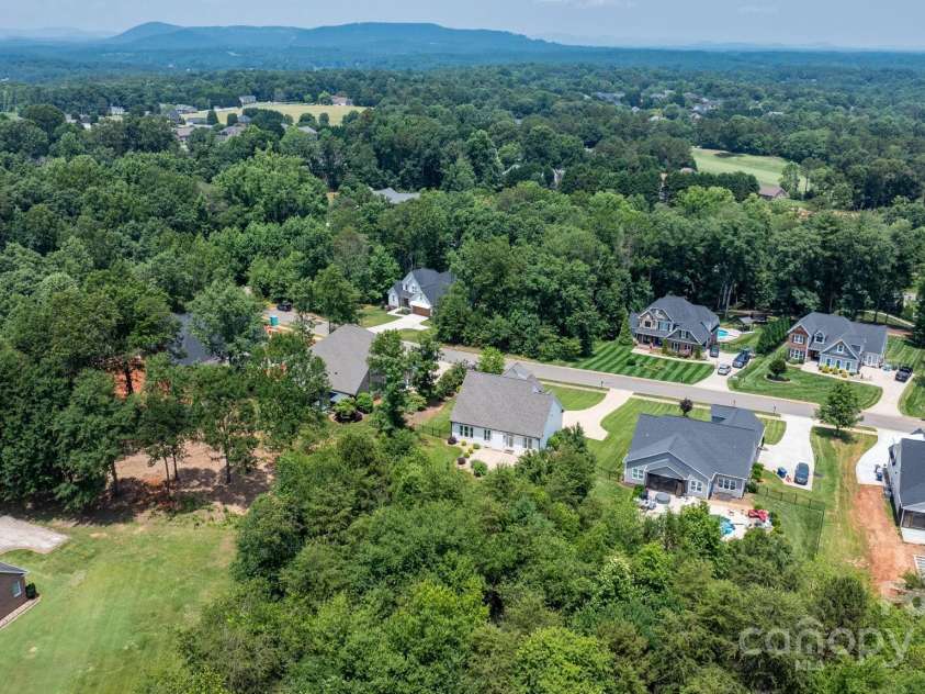 3622 46th Avenue, Hickory, NC 28601.  MLS# CAR4268935, YatesRealty ID 21065. 