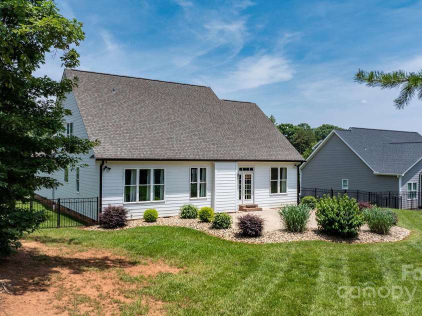 3622 46th Avenue, Hickory, NC 28601.  MLS# CAR4268935, YatesRealty ID 21065. Back Lawn and Patio