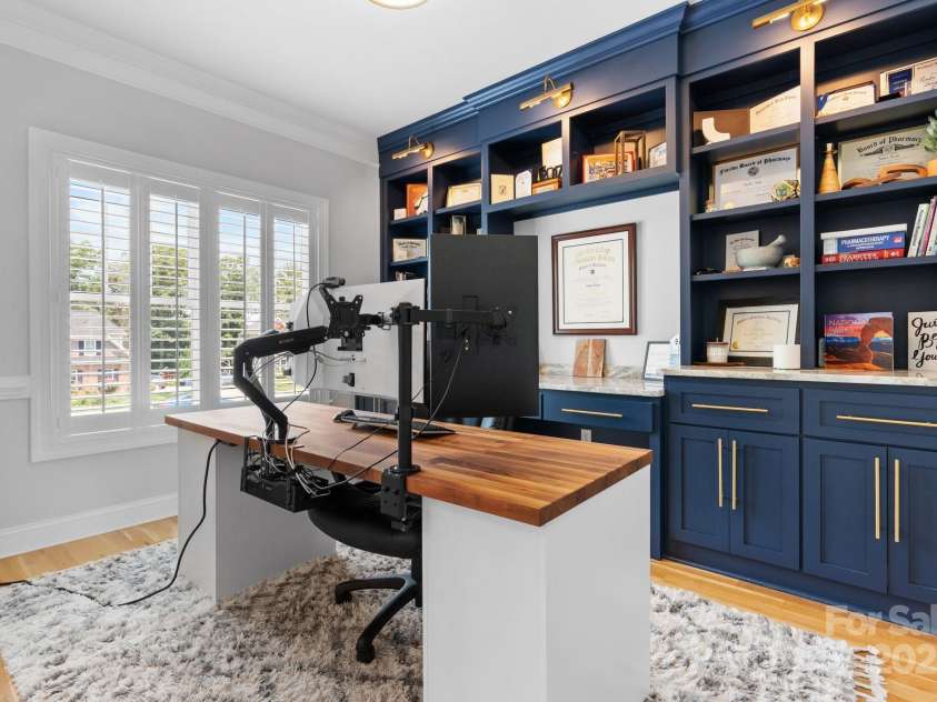 3622 46th Avenue, Hickory, NC 28601.  MLS# CAR4268935, YatesRealty ID 21065. Office on Main Level with Built-Ins