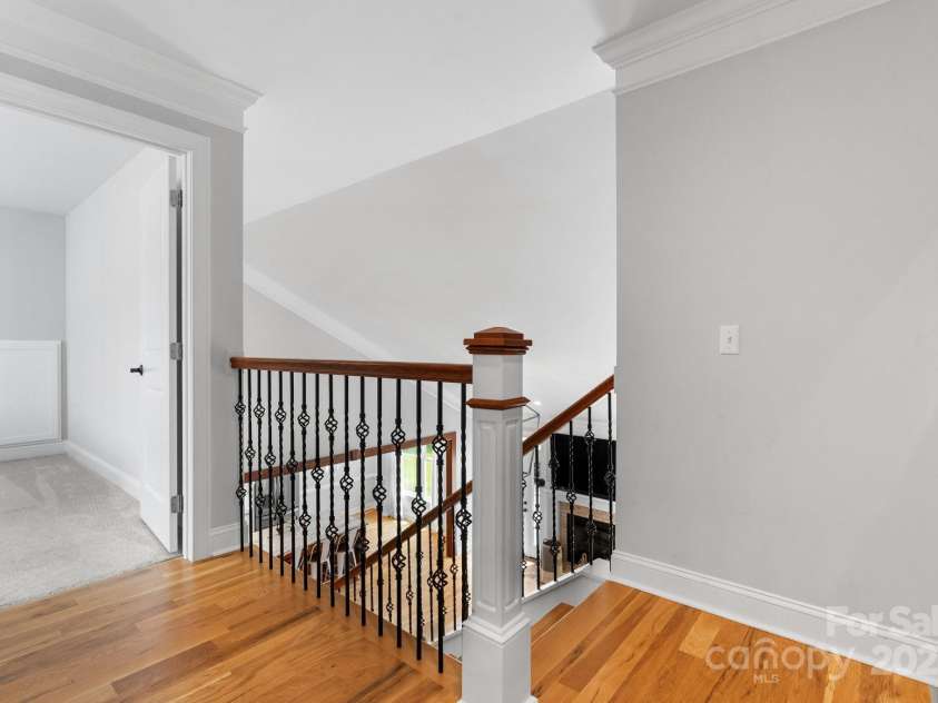 3622 46th Avenue, Hickory, NC 28601.  MLS# CAR4268935, YatesRealty ID 21065. Upper Landing