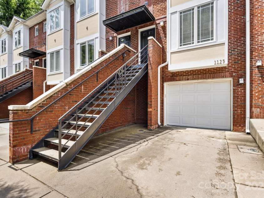 1125 Kurt Court, Charlotte, NC 28209.  MLS# CAR4271144, YatesRealty ID 21066. 