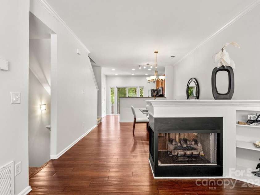 1125 Kurt Court, Charlotte, NC 28209.  MLS# CAR4271144, YatesRealty ID 21066. 