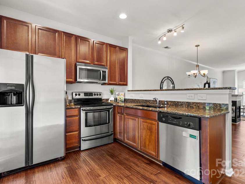 1125 Kurt Court, Charlotte, NC 28209.  MLS# CAR4271144, YatesRealty ID 21066. 