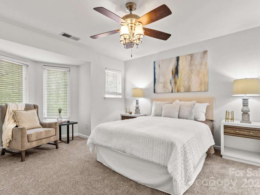 1125 Kurt Court, Charlotte, NC 28209.  MLS# CAR4271144, YatesRealty ID 21066. 