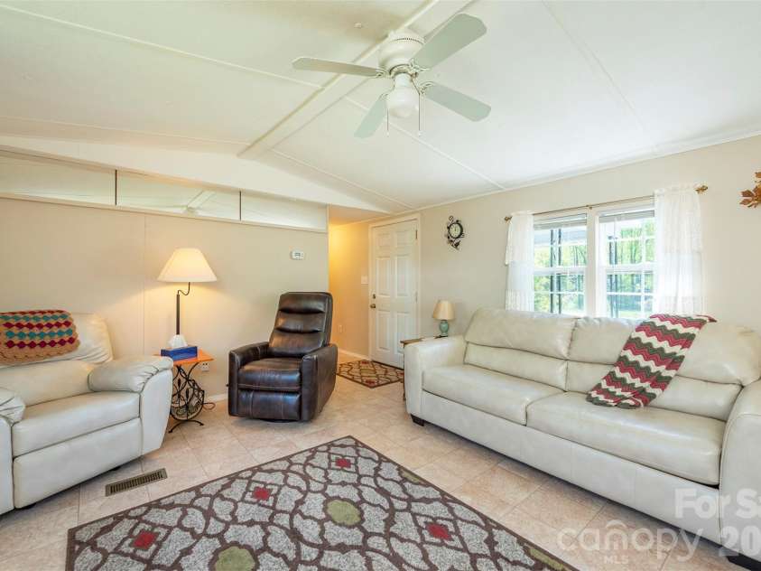 28 Brooks Cove Road, Black Mountain, NC 28711.  MLS# CAR4372449, YatesRealty ID 21067. 