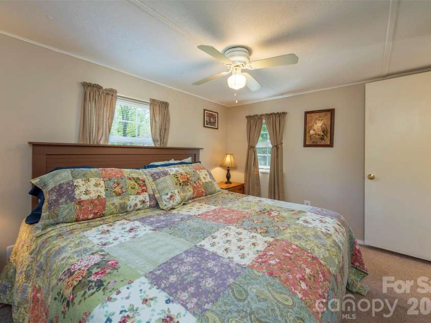 28 Brooks Cove Road, Black Mountain, NC 28711.  MLS# CAR4372449, YatesRealty ID 21067. 