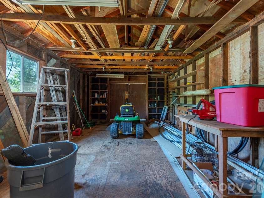 28 Brooks Cove Road, Black Mountain, NC 28711.  MLS# CAR4372449, YatesRealty ID 21067. 
