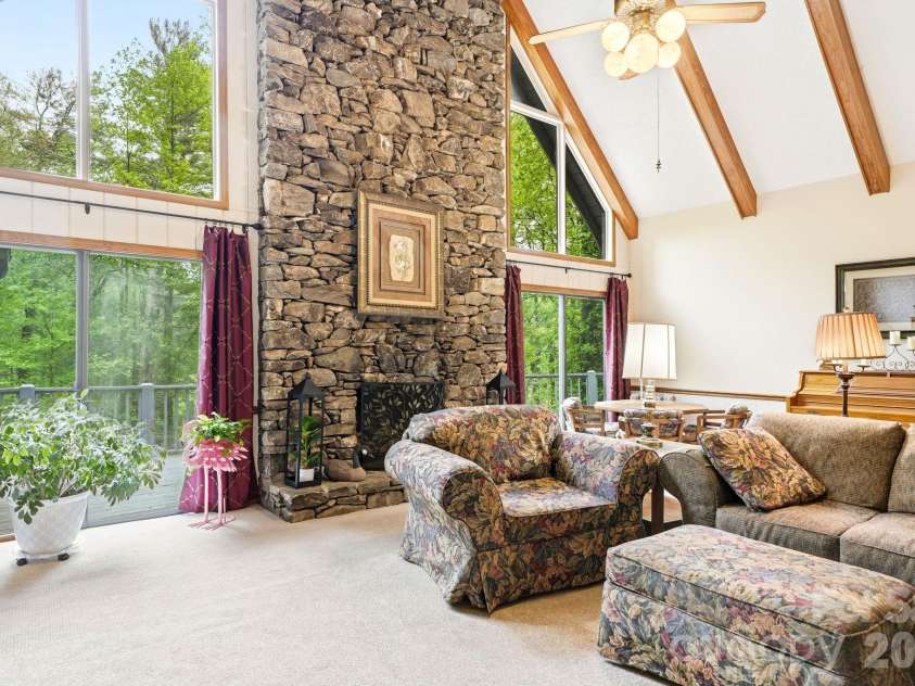 260 Tranquility Place, Hendersonville, NC 28739.  MLS# CAR4374349, YatesRealty ID 21068. 