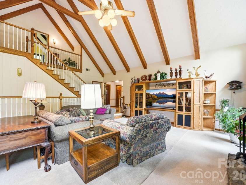 260 Tranquility Place, Hendersonville, NC 28739.  MLS# CAR4374349, YatesRealty ID 21068. 