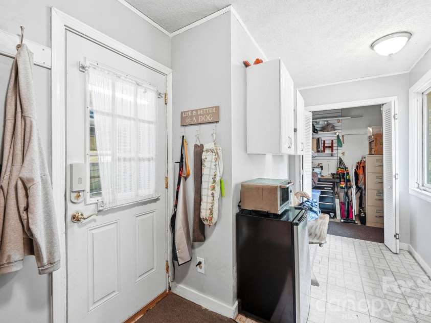 260 Tranquility Place, Hendersonville, NC 28739.  MLS# CAR4374349, YatesRealty ID 21068. 