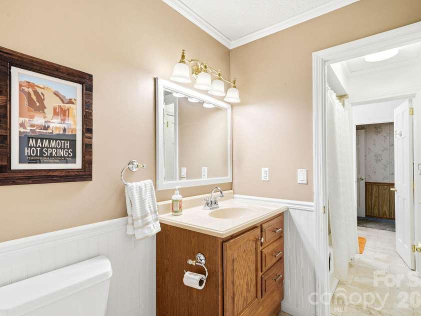 260 Tranquility Place, Hendersonville, NC 28739.  MLS# CAR4374349, YatesRealty ID 21068. 