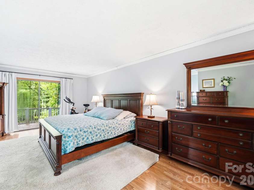 260 Tranquility Place, Hendersonville, NC 28739.  MLS# CAR4374349, YatesRealty ID 21068. 