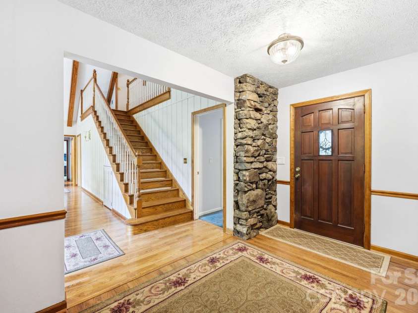 260 Tranquility Place, Hendersonville, NC 28739.  MLS# CAR4374349, YatesRealty ID 21068. 