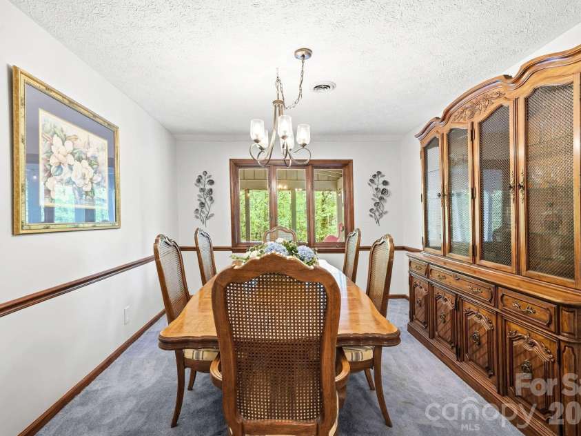 260 Tranquility Place, Hendersonville, NC 28739.  MLS# CAR4374349, YatesRealty ID 21068. 