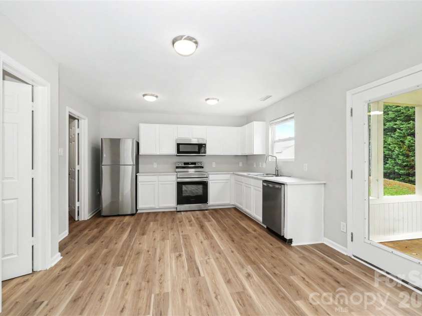 3361 Table Rock Drive, Gastonia, NC 28052.  MLS# CAR4379220, YatesRealty ID 21069. 