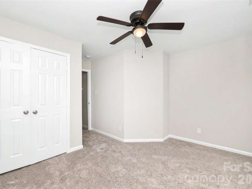 3361 Table Rock Drive, Gastonia, NC 28052.  MLS# CAR4379220, YatesRealty ID 21069. 