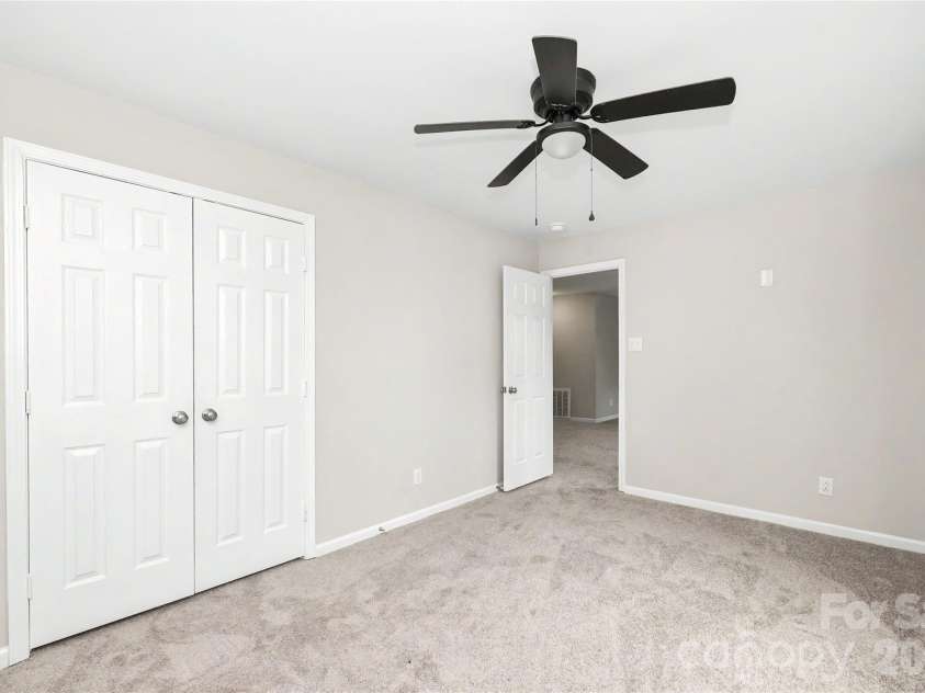 3361 Table Rock Drive, Gastonia, NC 28052.  MLS# CAR4379220, YatesRealty ID 21069. 