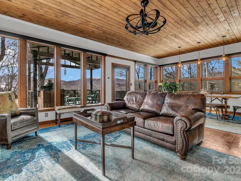 346 Lucky Lane, Clyde, NC 28721.  MLS# CAR4215764, YatesRealty ID 2107. 