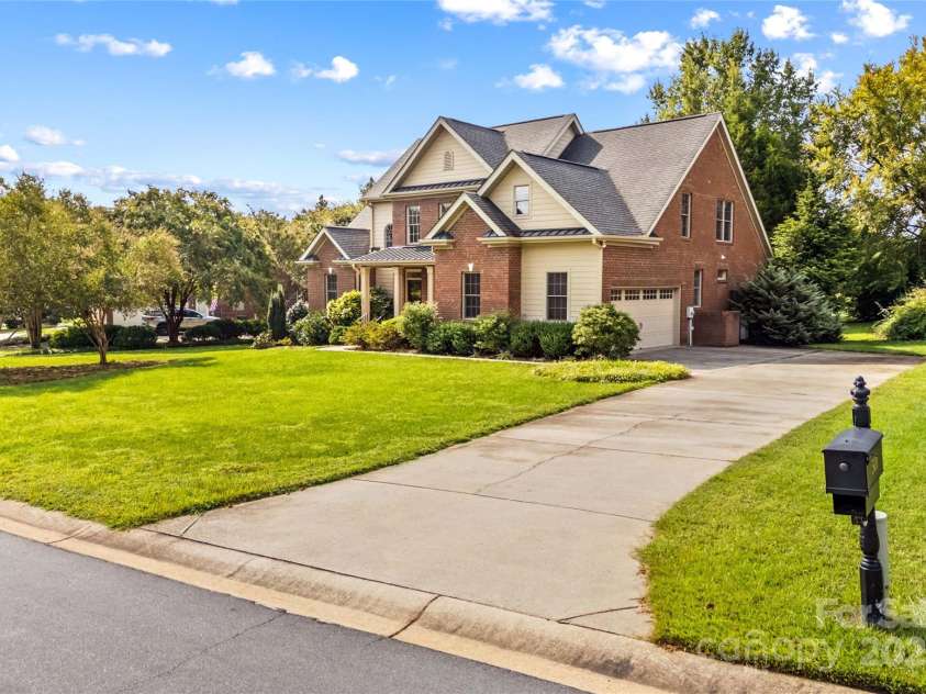 501 Muirfield Way, Salisbury, NC 28144.  MLS# CAR4291542, YatesRealty ID 2107. 