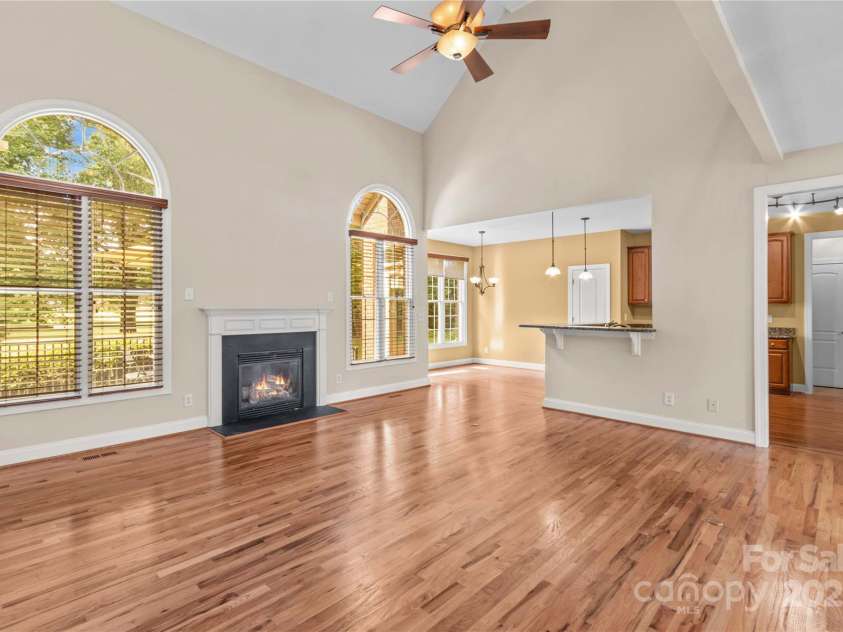 501 Muirfield Way, Salisbury, NC 28144.  MLS# CAR4291542, YatesRealty ID 2107. Living room