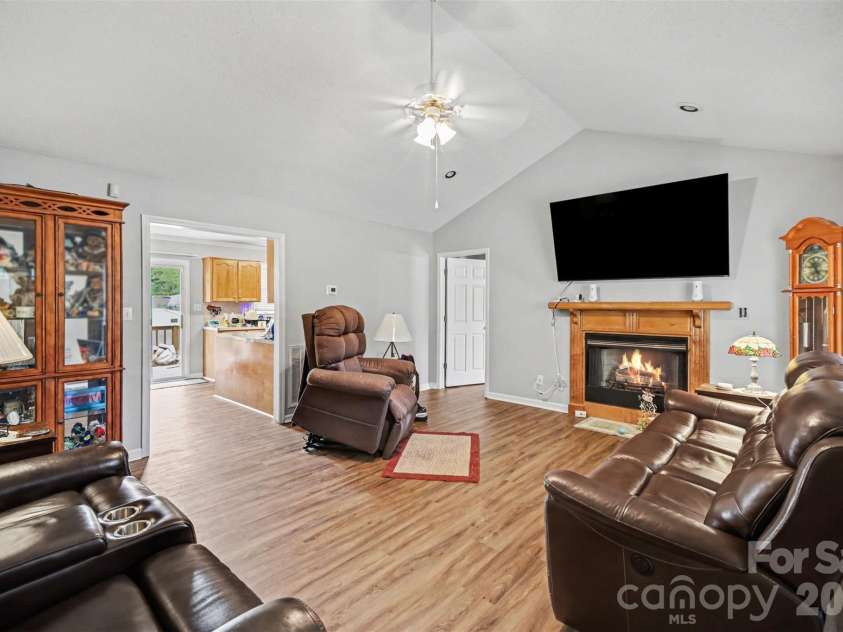 1401 Gordon Road, Rock Hill, SC 29732.  MLS# CAR4376729, YatesRealty ID 21070. 