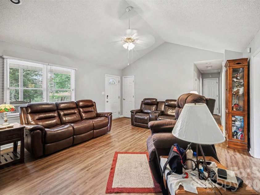 1401 Gordon Road, Rock Hill, SC 29732.  MLS# CAR4376729, YatesRealty ID 21070. 