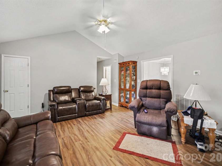 1401 Gordon Road, Rock Hill, SC 29732.  MLS# CAR4376729, YatesRealty ID 21070. 