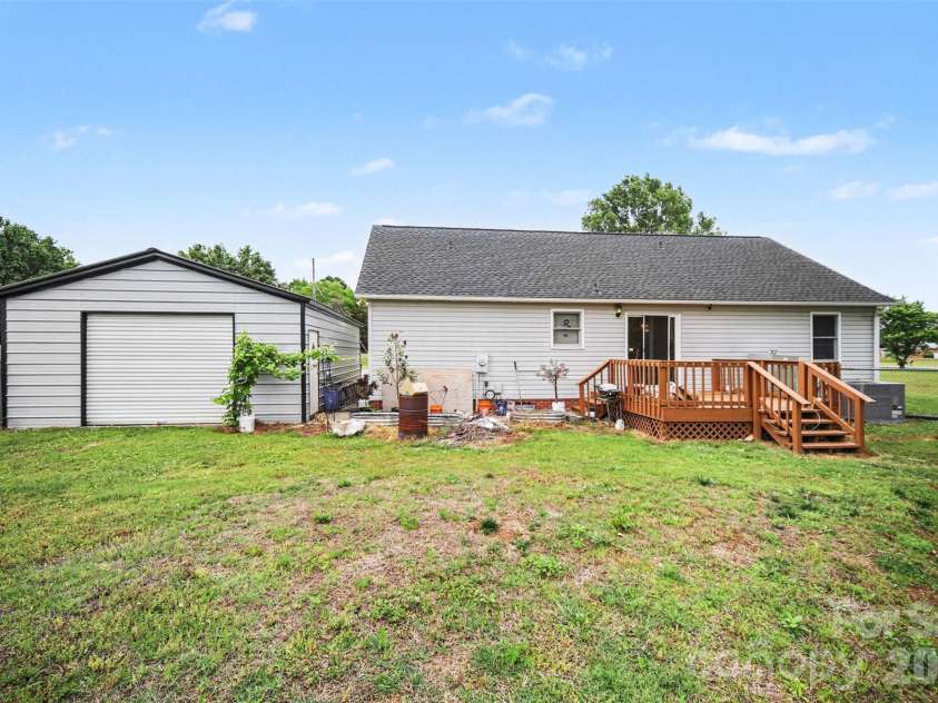 1401 Gordon Road, Rock Hill, SC 29732.  MLS# CAR4376729, YatesRealty ID 21070. 
