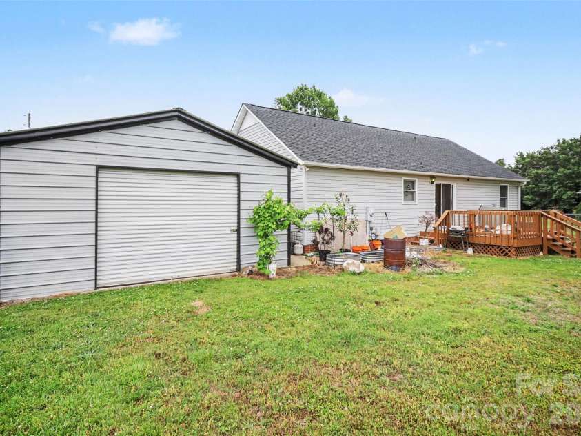 1401 Gordon Road, Rock Hill, SC 29732.  MLS# CAR4376729, YatesRealty ID 21070. 