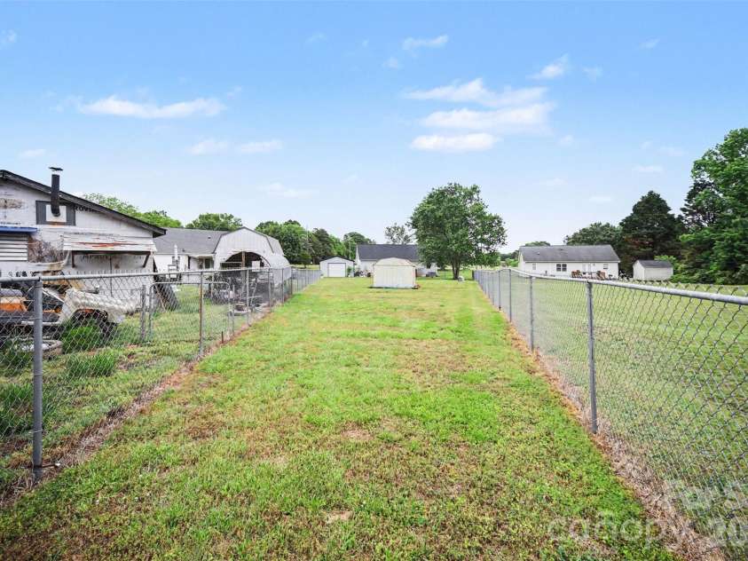 1401 Gordon Road, Rock Hill, SC 29732.  MLS# CAR4376729, YatesRealty ID 21070. 