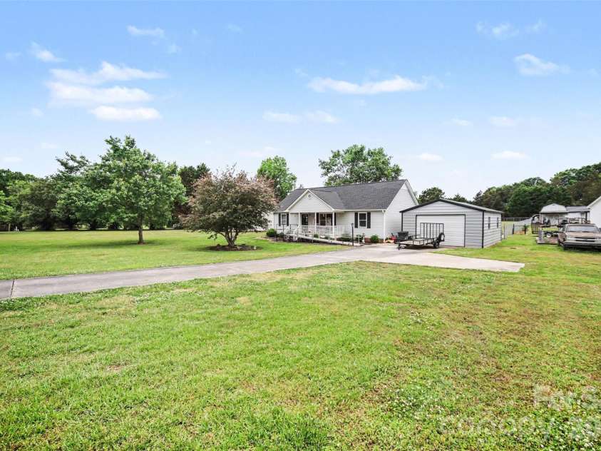 1401 Gordon Road, Rock Hill, SC 29732.  MLS# CAR4376729, YatesRealty ID 21070. 