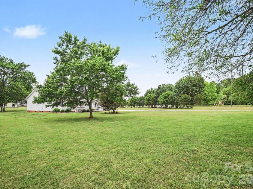 1401 Gordon Road, Rock Hill, SC 29732.  MLS# CAR4376729, YatesRealty ID 21070. 