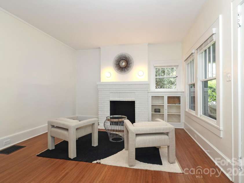 2146 5th Street, Charlotte, NC 28204.  MLS# CAR4230780, YatesRealty ID 21072. 