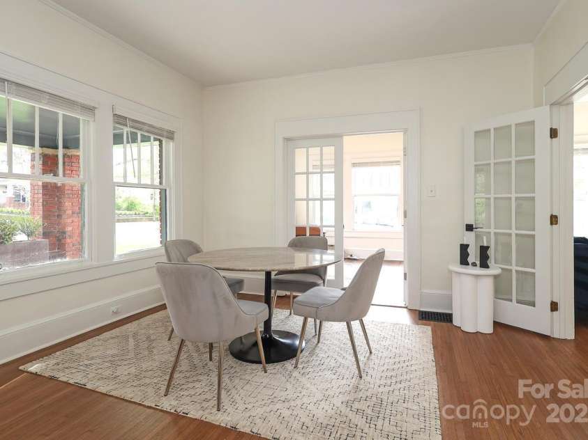 2146 5th Street, Charlotte, NC 28204.  MLS# CAR4230780, YatesRealty ID 21072. 