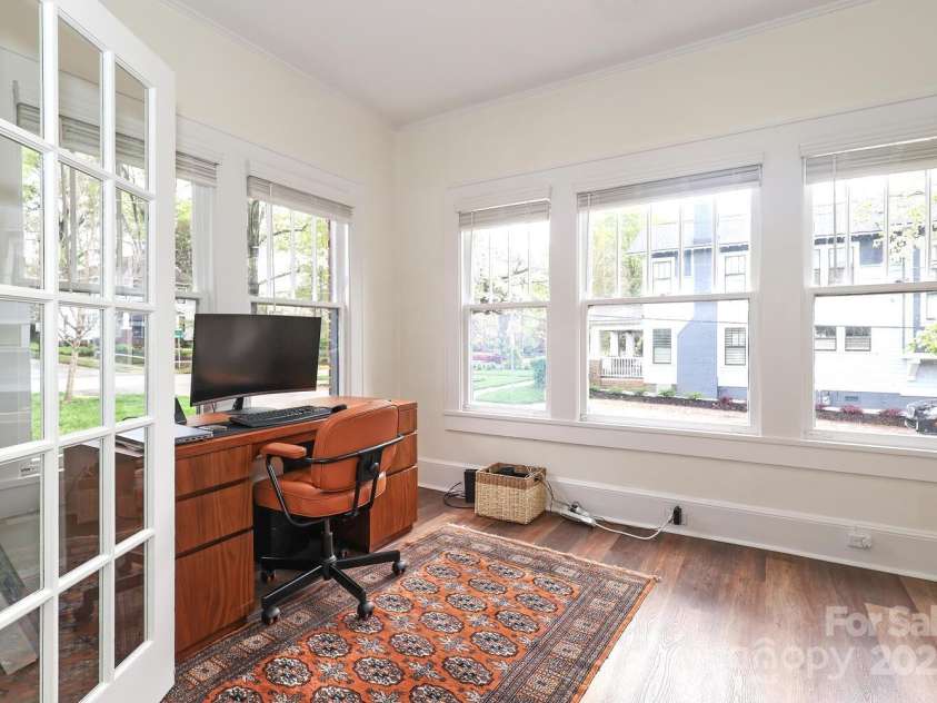 2146 5th Street, Charlotte, NC 28204.  MLS# CAR4230780, YatesRealty ID 21072. 