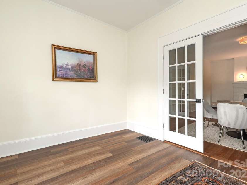 2146 5th Street, Charlotte, NC 28204.  MLS# CAR4230780, YatesRealty ID 21072. 