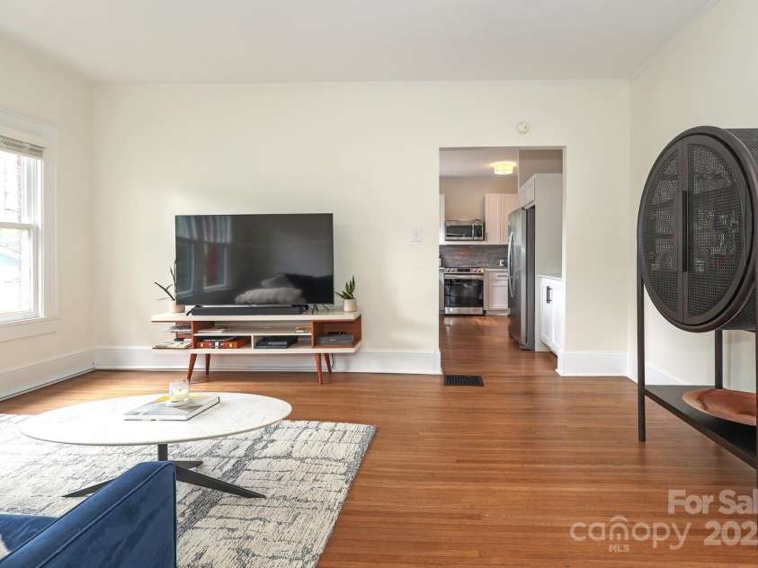 2146 5th Street, Charlotte, NC 28204.  MLS# CAR4230780, YatesRealty ID 21072. 